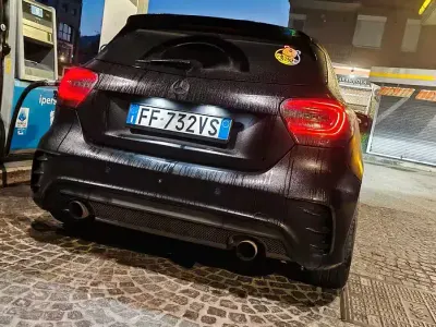 Usata Mercedes A200 109 CV (80 kW) 2012 Nero Utilitaria