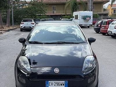 Usata Fiat Grande Punto 77 CV (56 kW) 2014 Nero Utilitaria