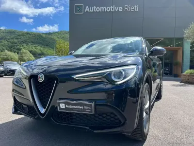 Usata Alfa Romeo Stelvio 190 CV (139 kW) 2018 Nero SUV