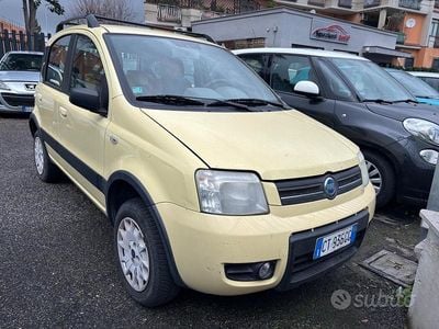 Usata Fiat Panda 4x4 Climbing 59 CV (43 kW) 2005 Giallo Utilitaria