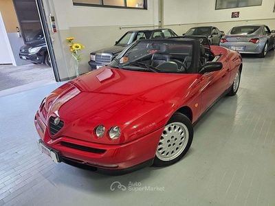Usata Alfa Romeo Spider 150 CV (110 kW) 1997 Rosso Cabrio