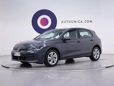 Usata VW Golf VIII Life 116 CV (85 kW) 2025 Grigio Berlina
