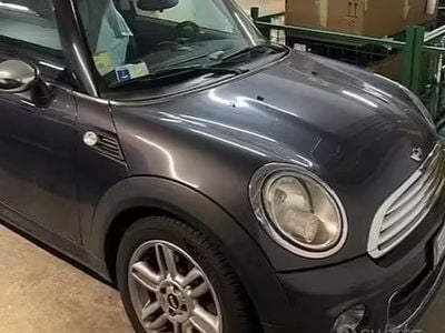 Usata Mini One D Business 90 CV (66 kW) 2013 Nero Utilitaria