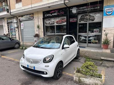Usata Smart ForFour Proxy 70 CV (51 kW) 2015 Bianco Utilitaria