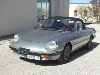 Usata Alfa Romeo Spider 128 CV (94 kW) 1985 Grigio Cabrio