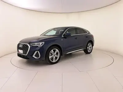 Usata Audi Q3 Sportback S-Line 150 CV (110 kW) 2024 Blu navarra metallizzato SUV