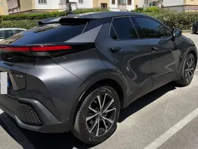 Usata Toyota C-HR Trend 98 CV (72 kW) 2024 SUV
