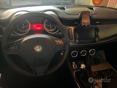 Usata Alfa Romeo Giulietta 109 CV (80 kW) 2014 Utilitaria