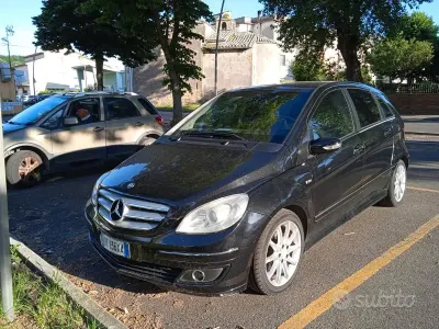 Usata Mercedes B180