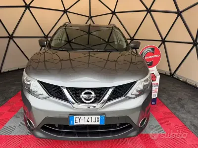 Gebraucht Nissan Qashqai 360º 131 PS (96 kW) 2015 Grau SUV