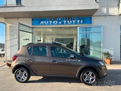 Gebraucht Dacia Sandero Comfort 95 PS (69 kW) 2019 Braun Limousine