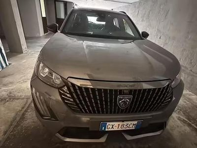 Usata Peugeot 2008 130 CV (95 kW) 2024 Grigio SUV