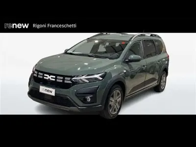 Usata Dacia Jogger Expression 101 CV (74 kW) 2023 Verde Monovolume