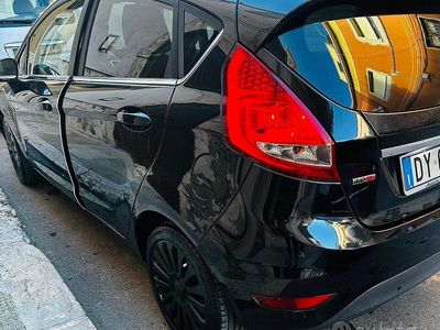 Usata Ford Fiesta 68 CV (50 kW) 2009 Nero Utilitaria