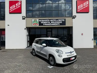 Usata Fiat 500L Living 105 CV (77 kW) 2013 Bianco Monovolume