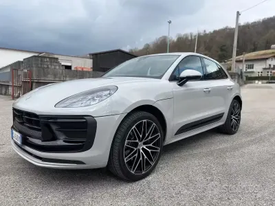 Usata Porsche Macan 265 CV (194 kW) 2022 Grigio SUV