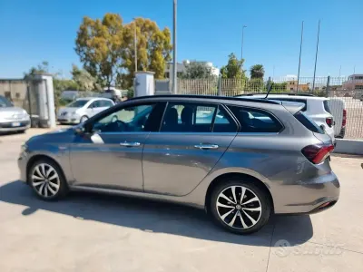 Usata Fiat Tipo Lounge 120 CV (88 kW) 2018 Grigio Station wagon