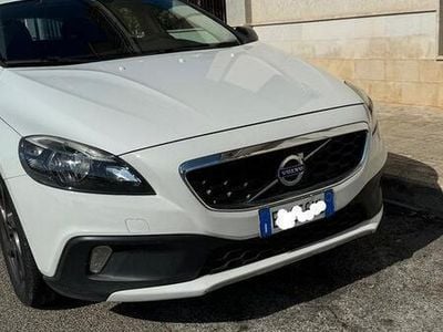 Usado Volvo V40 115 CV (84 kW) 2014 Blanco Familiar