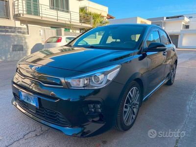 Usata Kia Rio GT-Line 120 CV (88 kW) 2021 Nero Berlina