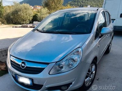 Usata Opel Corsa 75 CV (55 kW) 2007 Grigio Utilitaria