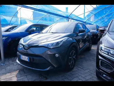 Usata Toyota C-HR Trend 2020 Grigio chiaro SUV