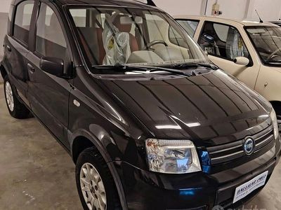 Usata Fiat Panda 4x4 Climbing 59 CV (43 kW) 2005 Nero Utilitaria