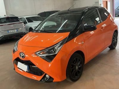 Usata Toyota Aygo X-cite 72 CV (52 kW) 2019 Arancione Utilitaria