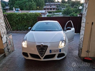 Usata Alfa Romeo Giulietta 105 CV (77 kW) 2015 Bianco Berlina