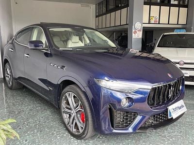 Usata Maserati GranSport 275 CV (202 kW) 2020 Blu Station wagon