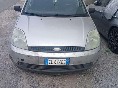 Usata Ford Fiesta Zetec 68 CV (50 kW) 2003 Utilitaria