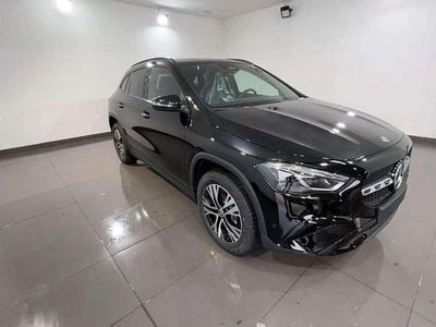 Nero Nuova 2025 Mercedes GLA200 Advanced SUV | 44.490 € (Buon prezzo)