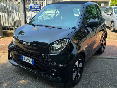 Usata Smart ForTwo Coupé 41 kW (56 CV) 2020 Nero Utilitaria