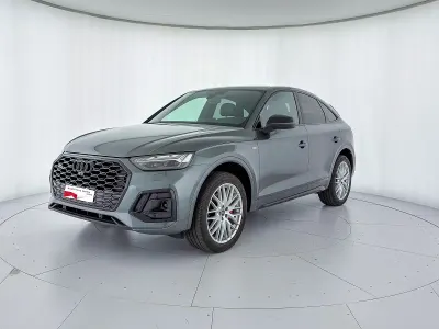 Usata Audi Q5 Sportback S-line plus 204 CV (150 kW) 2023 Grigio daytona perlato SUV