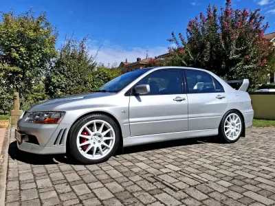 Usata Mitsubishi Lancer 280 CV (205 kW) 2002 Argento Berlina