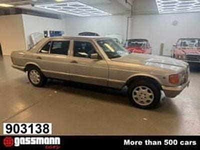 Usata Mercedes 500 231 CV (169 kW) 1983 Argento Berlina