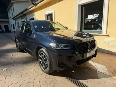 Usata BMW X4 M Sport 190 CV (139 kW) 2023 Blu/azzurro SUV