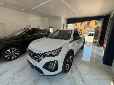 Nuova Peugeot 2008 Allure 145 CV (106 kW) 2025 Bianco SUV