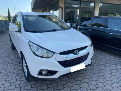Używany Hyundai ix35 Comfort 135 KM (99 kW) 2012 Biały SUV