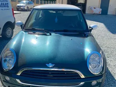 Usata Mini Cooper 88 CV (64 kW) 2006 Verde Utilitaria