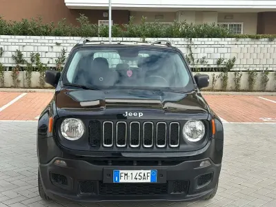 Usata Jeep Renegade Longitude 120 CV (88 kW) 2017 Nero SUV