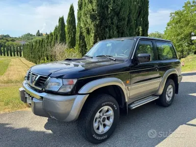 Usata Nissan Patrol 158 CV (116 kW) 2001 Bluazzurro SUV