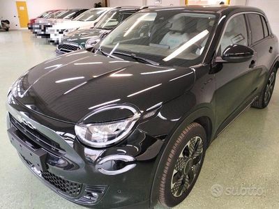 Usata Fiat 600 La Prima 101 CV (74 kW) 2024 Nero pastello SUV