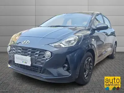 Usata Hyundai i10 Advanced Plus 100 CV (73 kW) 2023 Grigio Utilitaria