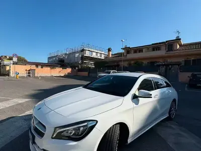 Käytetty Mercedes CLA180 Premium 109 HP (80 kW) 2018 Valkoinen Sedan