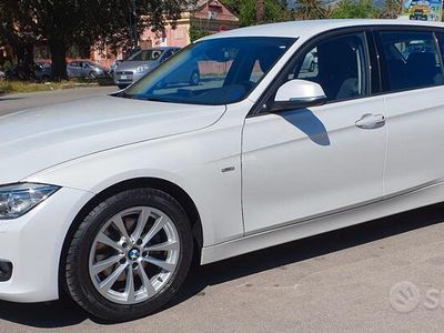 usata BMW 320 d Touring 184 CV Allestimento MODERN LINE