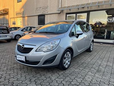 Occasion Opel Meriva Cosmo 101 ch (74 kW) 2013 Argent Monospace
