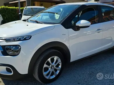 Begagnad Citroën C3 PureTech 83 HK (61 kW) 2023 Vit Halvkombi