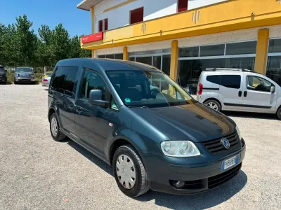 Usata VW Caddy Style 109 CV (80 kW) 2009 Argento Monovolume