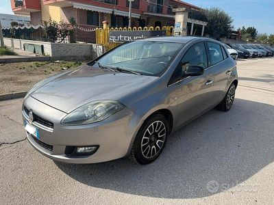 Usata Fiat Bravo 120 CV (88 kW) 2011 Grigio Utilitaria