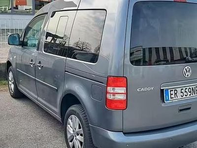 Usata VW Caddy 102 CV (75 kW) 2013 Grigio Monovolume